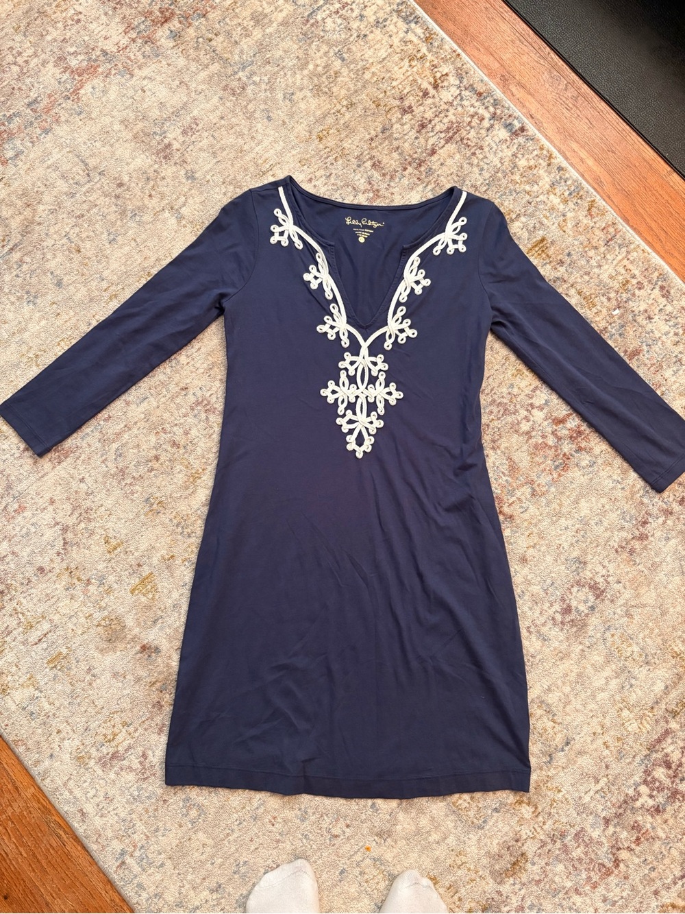 Lilly Pulitzer Navy Embroidered V-Neck Dress with White Trim - Picture 1 of 6